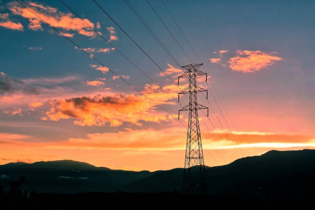 Differences Between Lattice Tower and Monopole